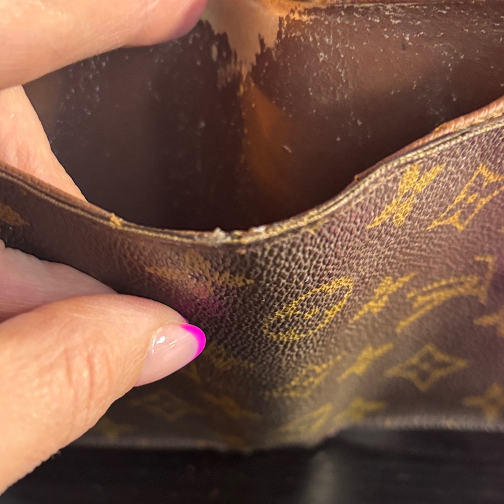 Louis Vuitton Gold and Brown Monogram Wallet - Picture 15 of 17